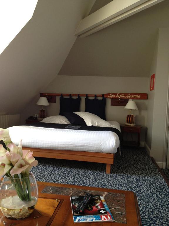 Hotel Le Querrien Cancale Pokoj fotografie